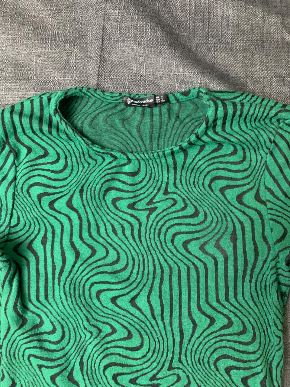 Green crop top
