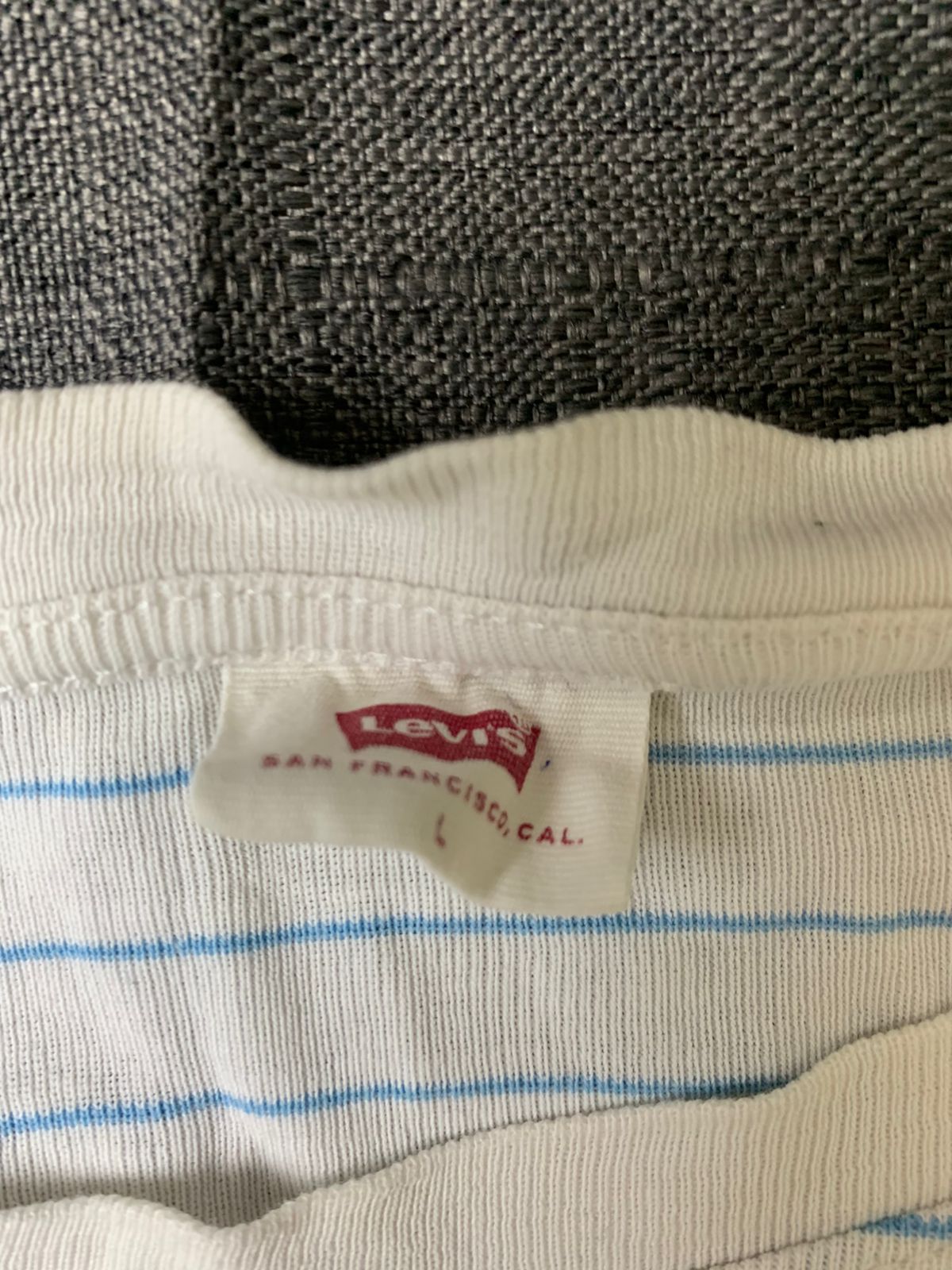 Open Neck Levi's Full Sleeve Tee