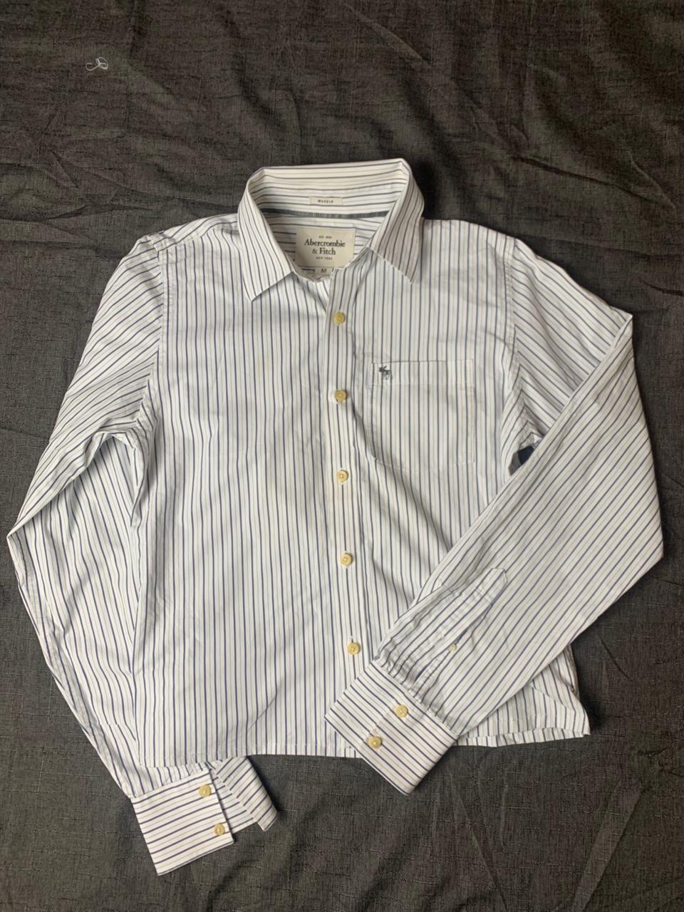 Full sleeves Button up