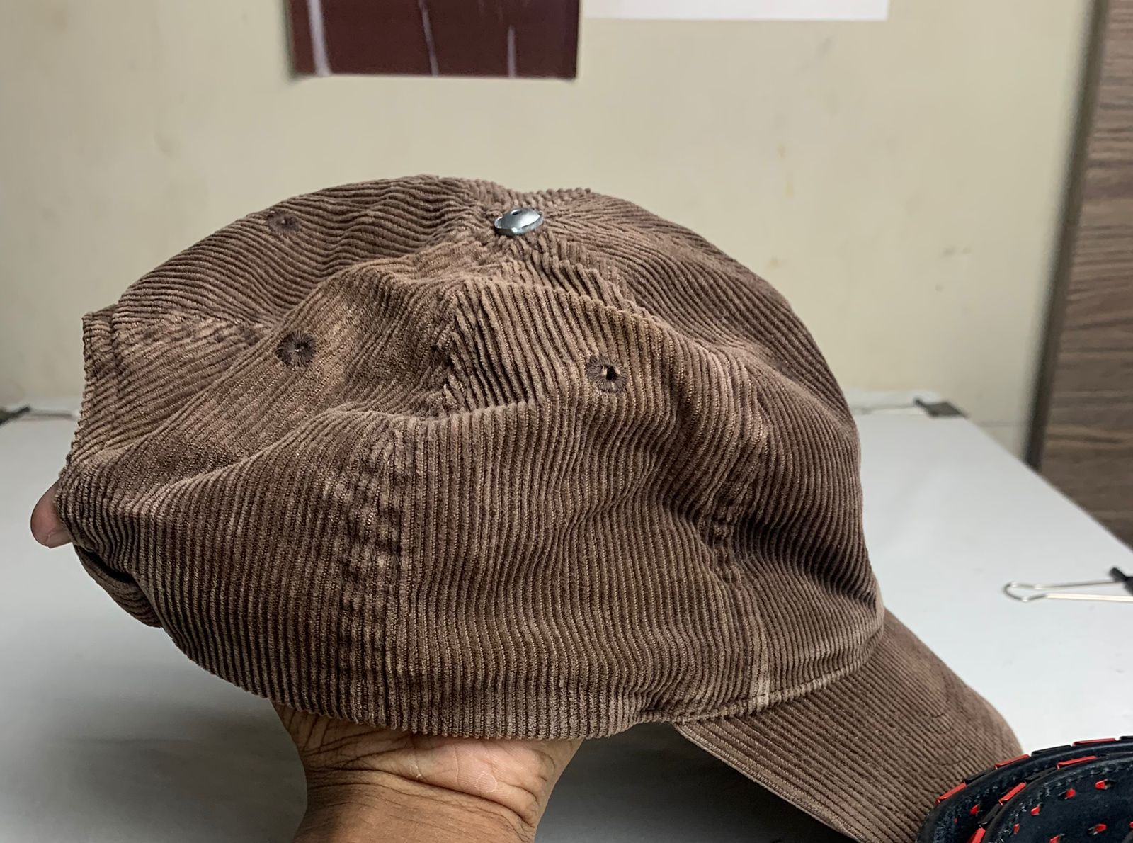 Invicta brown corduroy cap