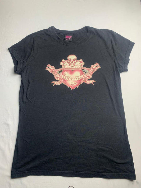 Graphic tee