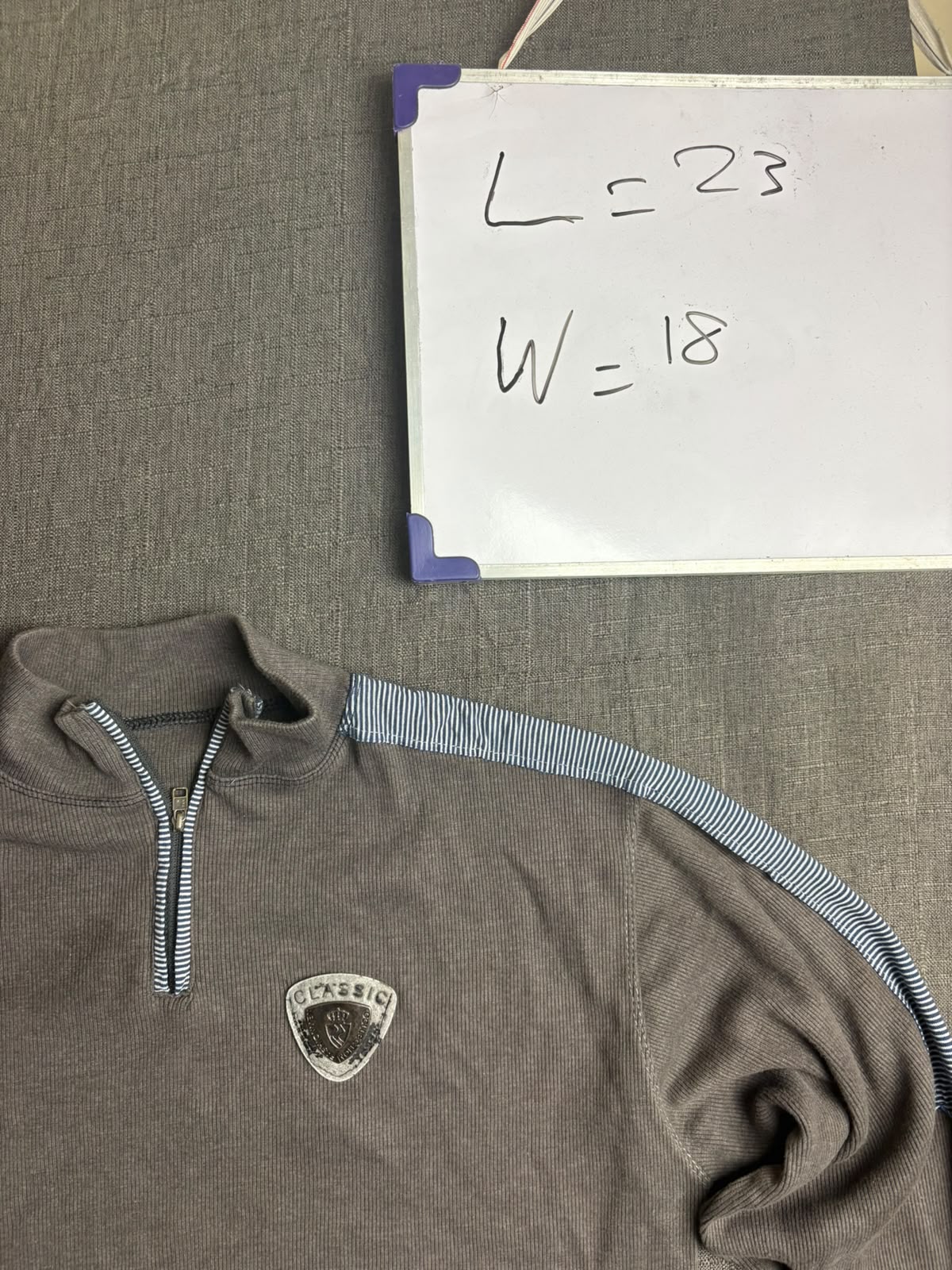 Grey Quatar Zipper