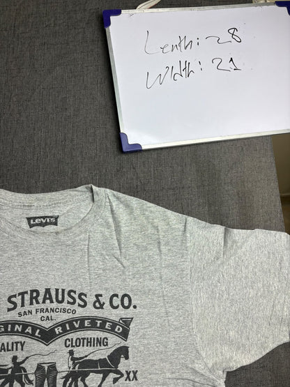 Levi's Men's 2-Horse Graphic Tee