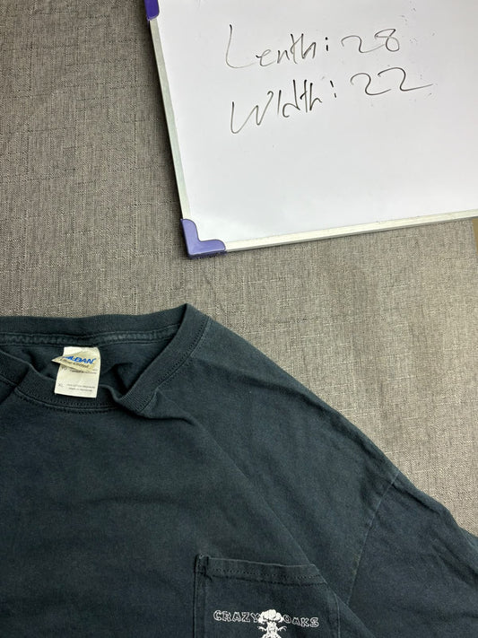 oak bar black tee